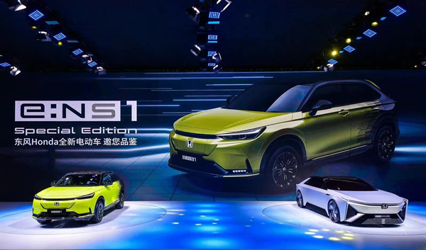 Honda  e:NS1人չ