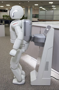 Honda¿ª·¢³ö¿Éе÷¶à¸ö»úеÈËASIMOÅäºÏÊÂÇéµÄÖÇÄÜÊÖÒÕ-ASIMO×ÔÖ÷³äµç